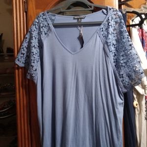 Blue top with lace by moral fiber size 2x-3x
